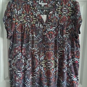 Women's Paisley Print Top - Multicolor.  New With Tags   Xl